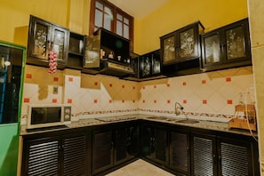 Réfrigérateur, micro-ondes