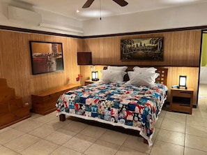4 bedrooms, in-room safe, desk, iron/ironing board