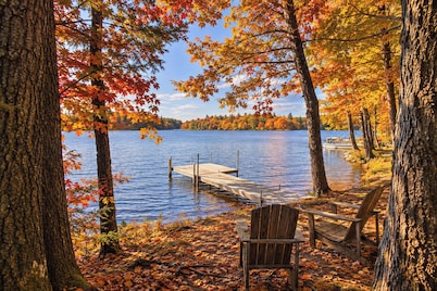 Cozy Maine Lakefront Escape | Fall Foliage & Fire