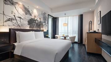 Business Double Room | Desk, laptop workspace, blackout drapes, bed sheets