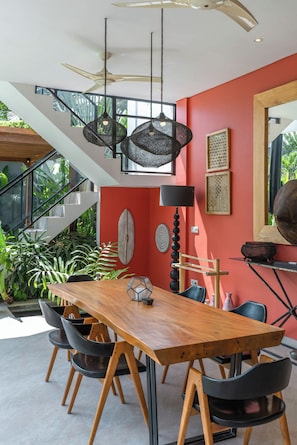 Luxury Villa, 3 Bedrooms | Dining room