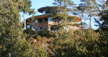 Hilltop ocean view round house