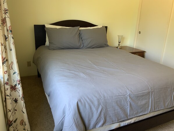 4 chambres, fer et planche à repasser, Wi-Fi, literie fournie