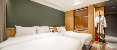 Deluxe Twin - OTT services free viewing, Latex motion bed, Bathtub, Safe, Free parking