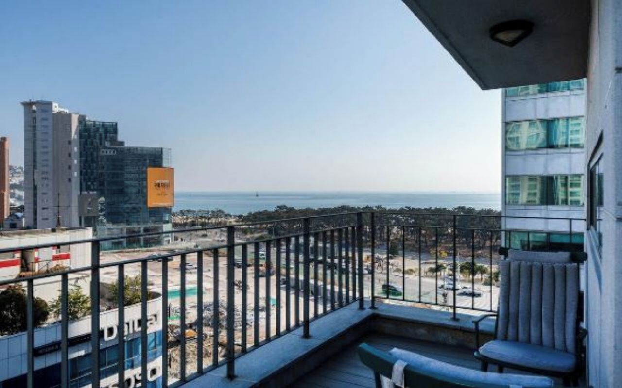 Superior Double Terrace - OTT services free viewing, Latex motion bed, Bathtub, Safe, Free parking | Terrace/patio