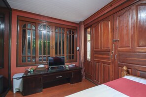 Suite, 2 Bedrooms | Desk, free WiFi - OYO 1114 Wawa House (Krabi)