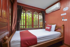 Schreibtisch, kostenloses WLAN