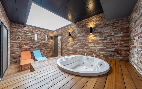 Suite Glamping | Private spa tub - Brown Dot Hotel Wolgot (Siheung)