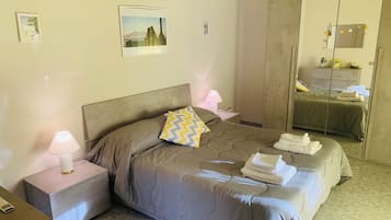 4 chambres, fer et planche Ă repasser, lit parapluie, Wi-Fi gratuit