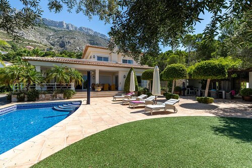 Comfortable holiday home  with private pool in Altea, on the Costa Blanca, Spain for 8 persons