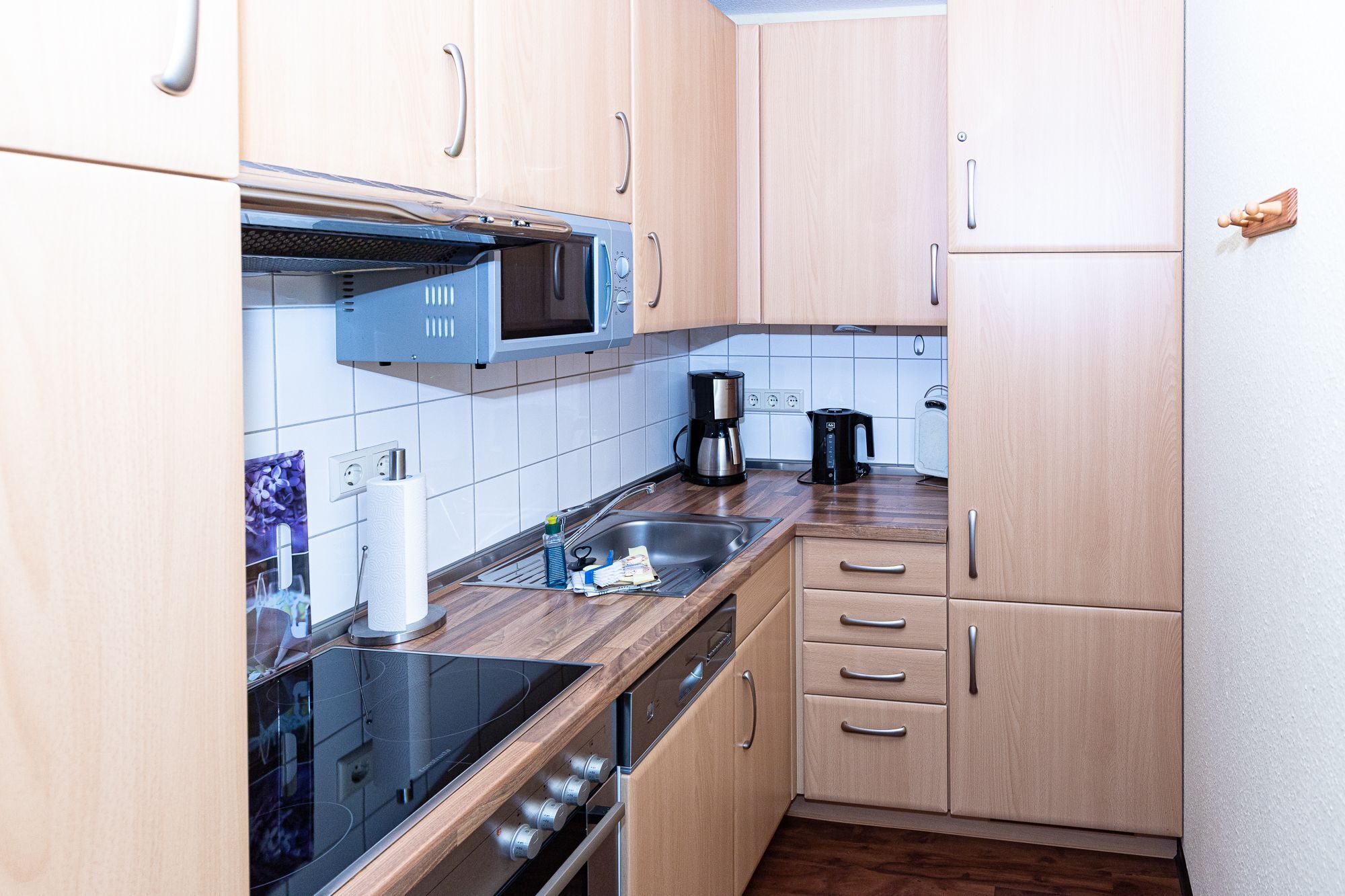 Kühlschrank, Mikrowelle, Ofen, Geschirrspüler