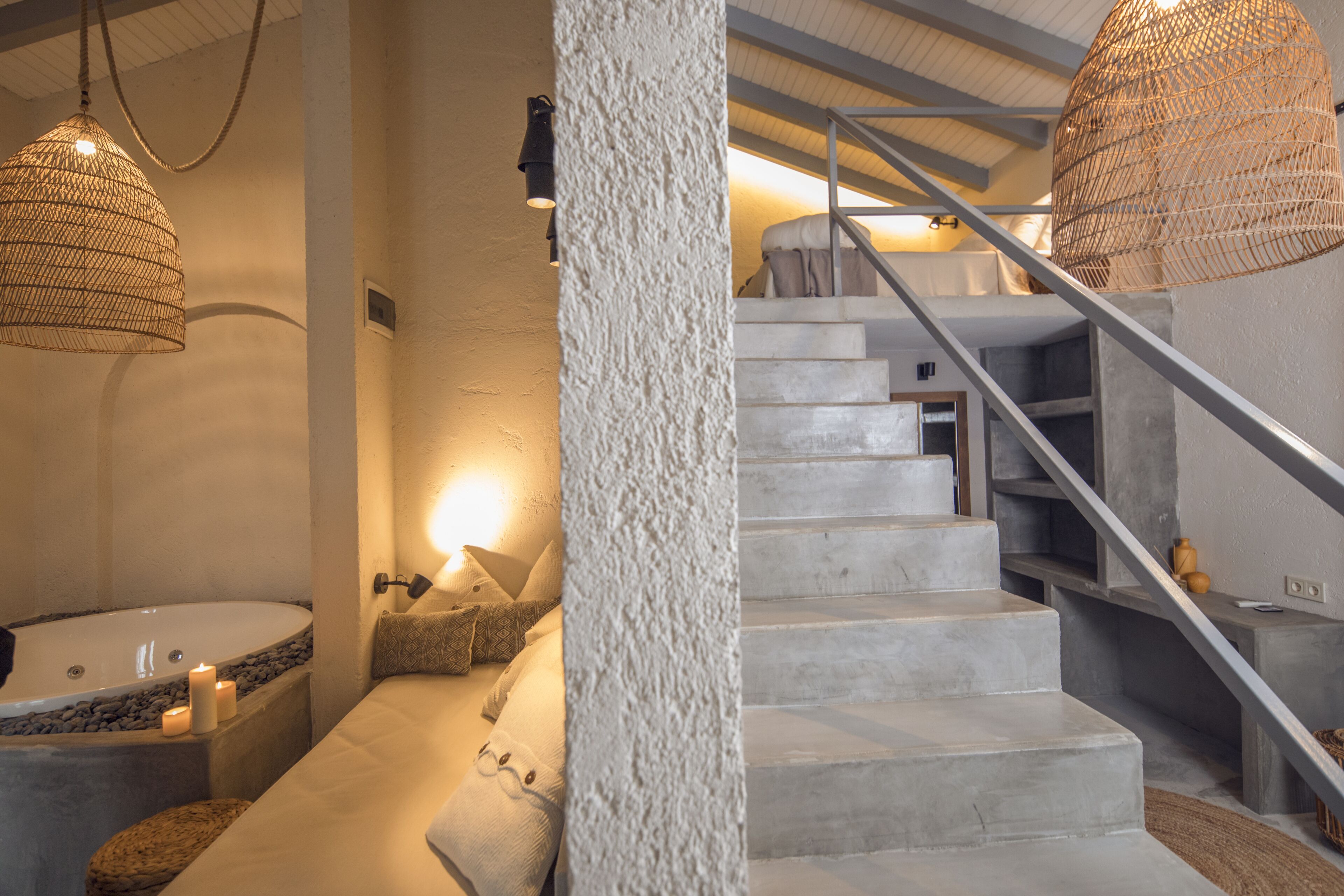 loft suite room | memory-foam beds, in-room safe, desk, laptop workspace