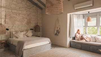 Corner Suite Room | Betten mit Memory-Foam-Matratzen, Zimmersafe, Schreibtisch