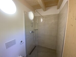 Luxury Villa, Private Pool, Sea View | Bathroom shower - Villa Olive Oasis (Piran)