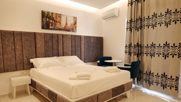 Comfort Suite, Non Smoking, Mountain View | Room amenity - Lumi Hotel (Sarandë)