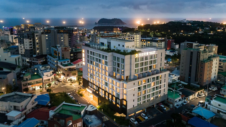 Shin Shin Hotel Cheonjiyeon