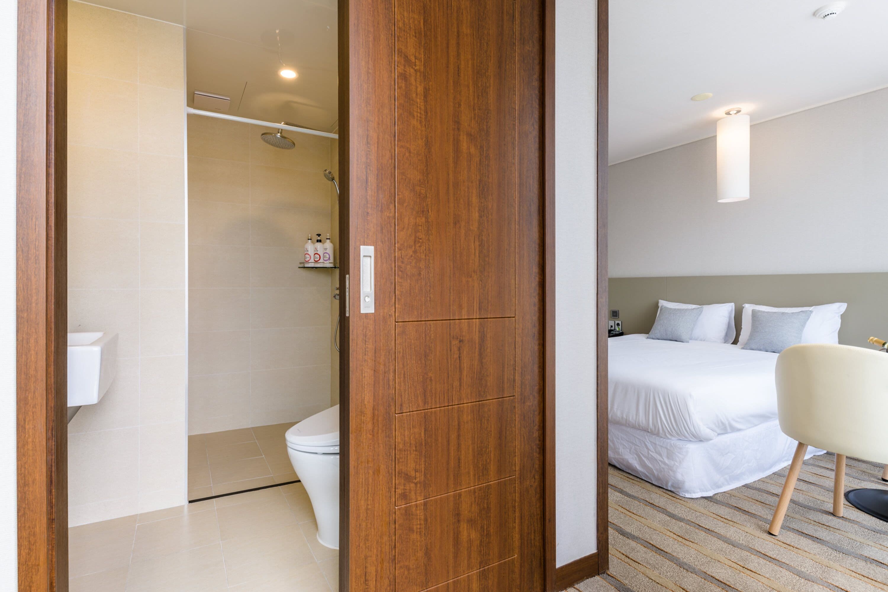 Photo - Shin Shin Hotel Cheonjiyeon