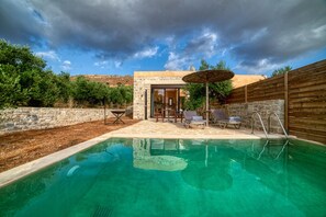 Deluxe Suite, Private Pool | Private pool