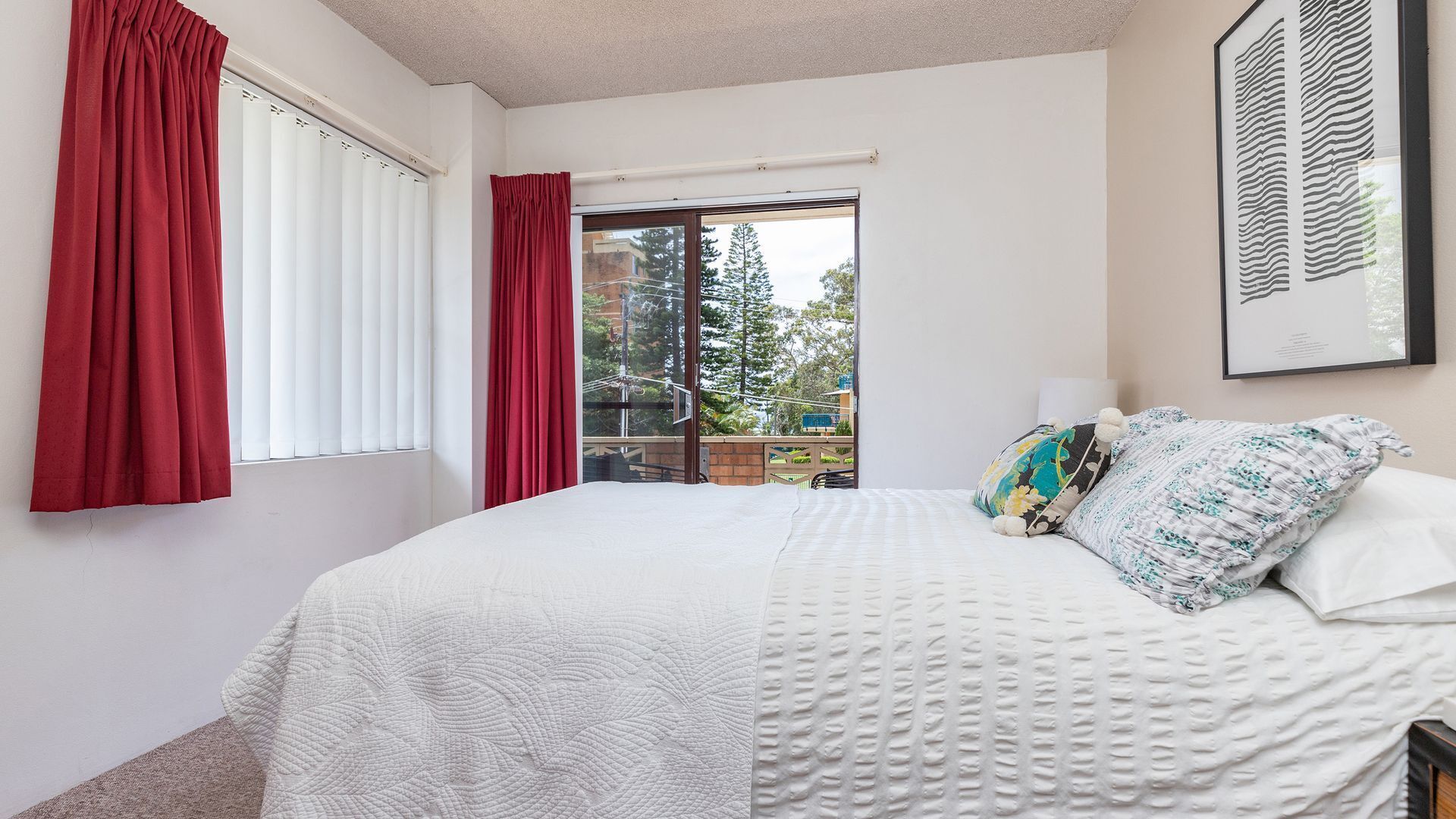 2 bedrooms