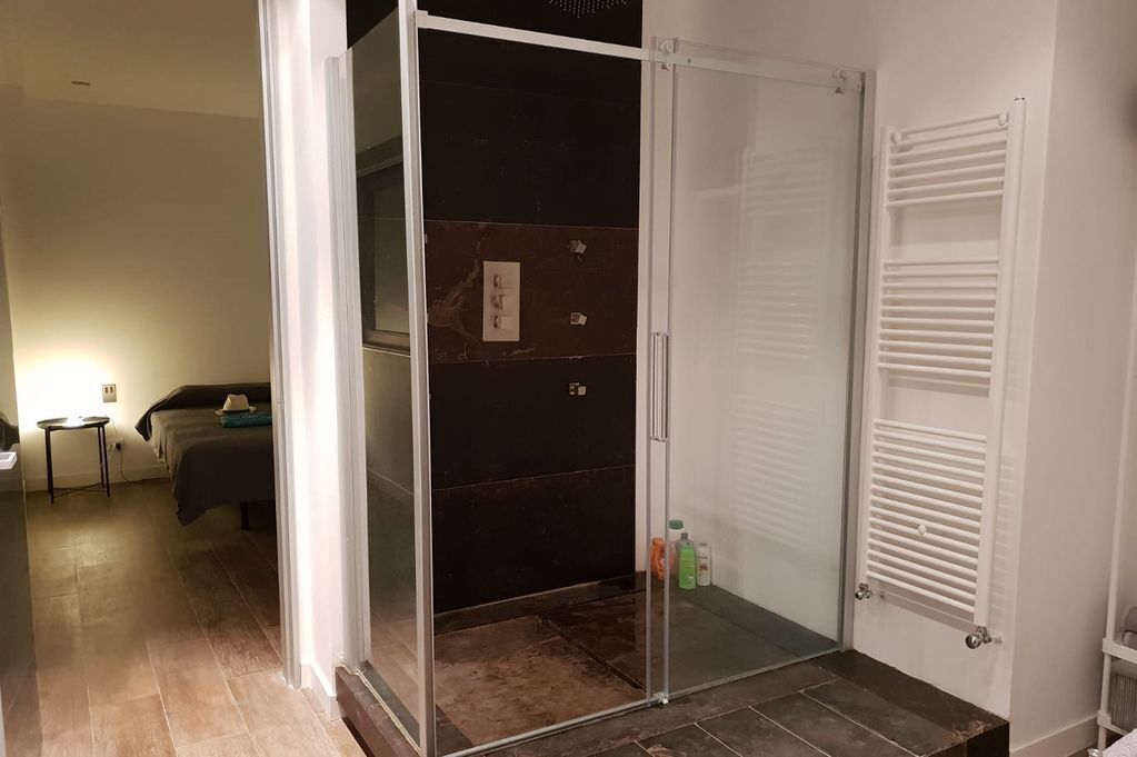 Villa, 4 camere da letto | Doccia