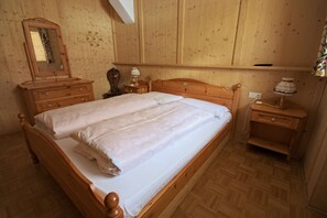 3 Schlafzimmer, Internetzugang, Bettwäsche
