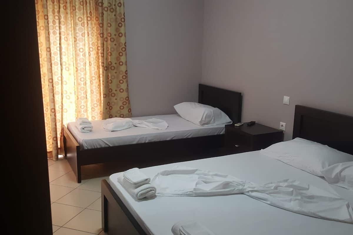 Superior driepersoonskamer | 2 slaapkamers, gratis wifi, beddengoed