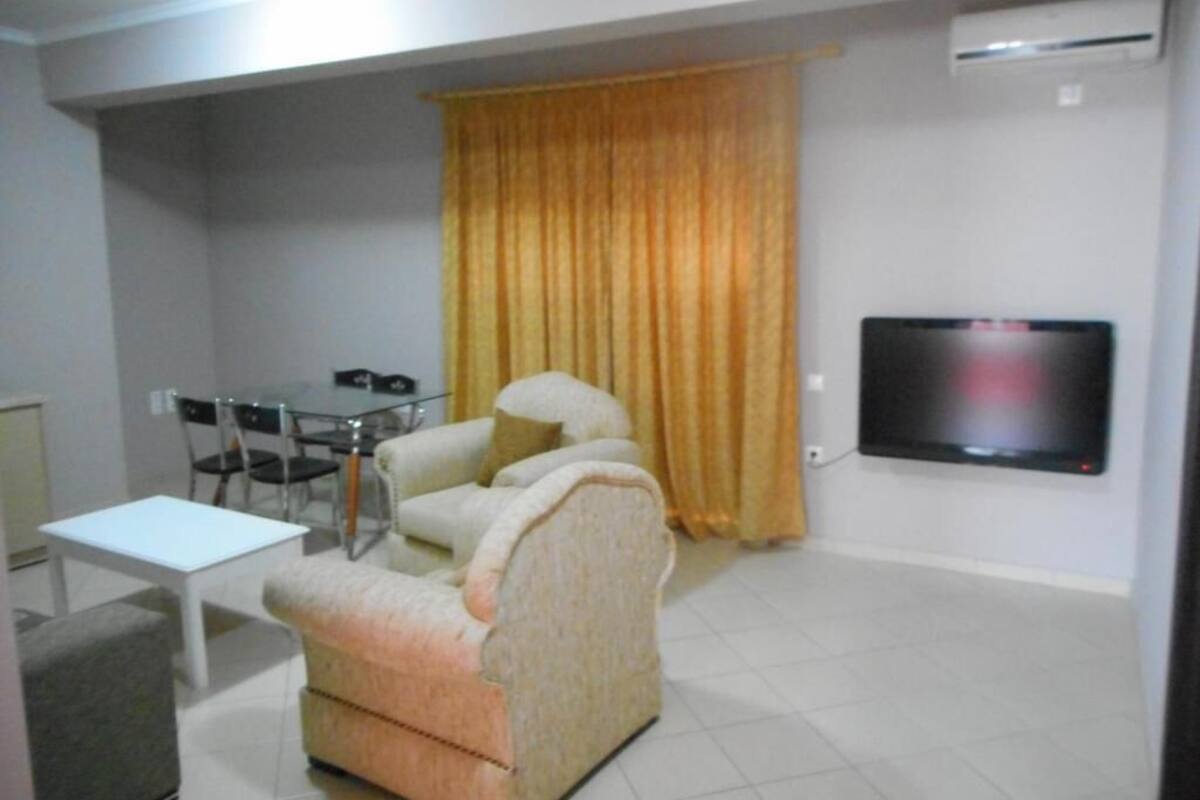 Comfort Condo | Living room | Flat-screen TV