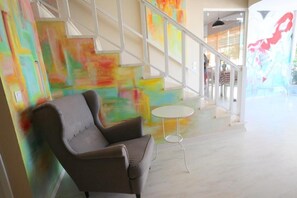 Lobby sitting area - Beva Hotel (Sarandë)