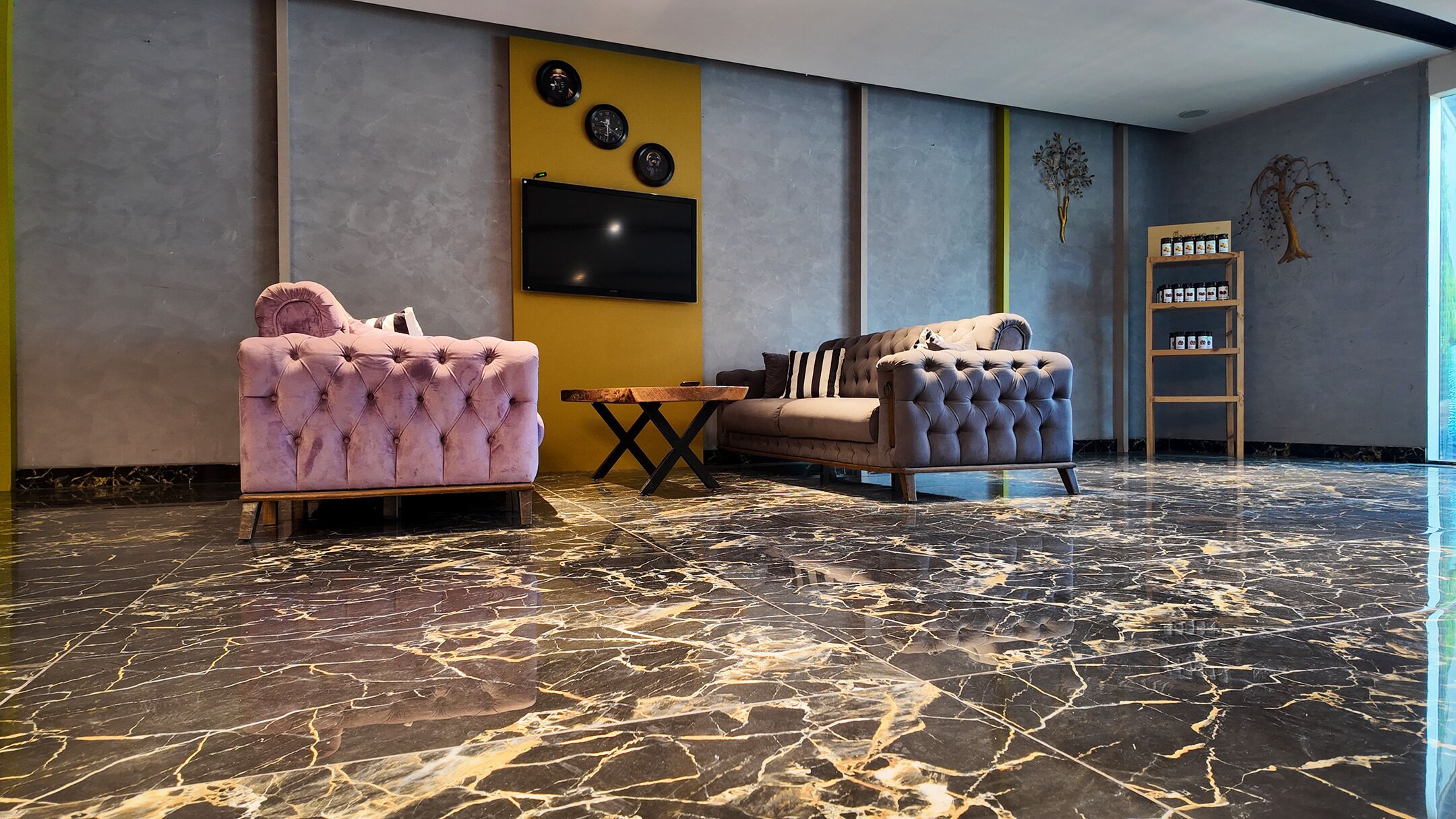 Sala de estar en el lobby