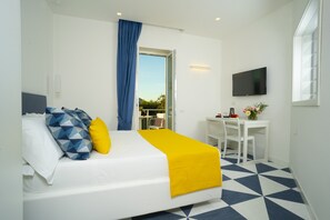 Deluxe Double Room | Minibar, in-room safe, soundproofing, free WiFi - Villa Cettina Boutique Hotel (Sorrento)