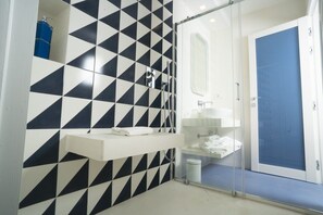 Shower, hair dryer, towels, soap - Villa Cettina Boutique Hotel (Sorrento)