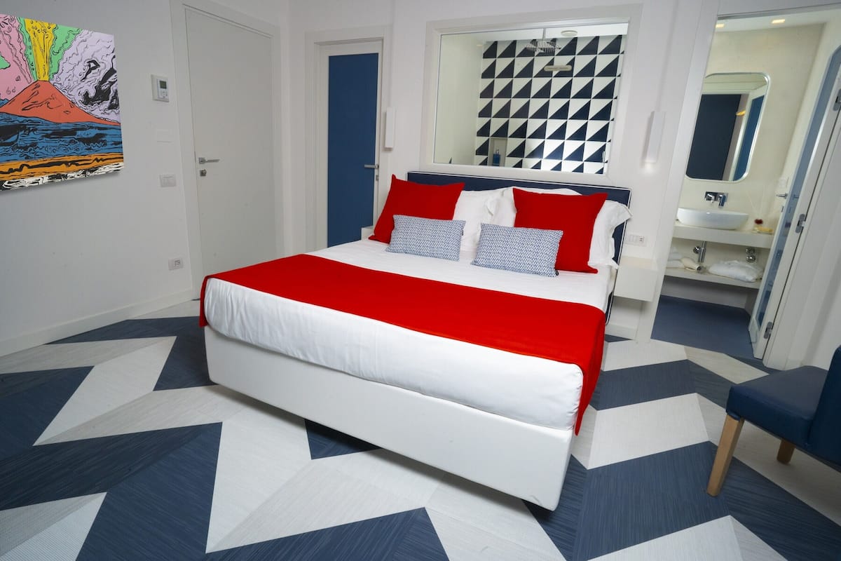 Minibar, coffres-forts dans les chambres, chambres insonorisées