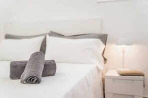 2 makuuhuonetta, työpöytä, silitysrauta/-lauta, Wi-Fi