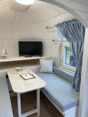Fernseher