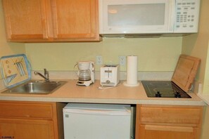 Fridge, microwave, stovetop