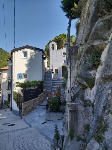 Village house for 4 to 6 people on 2 floors