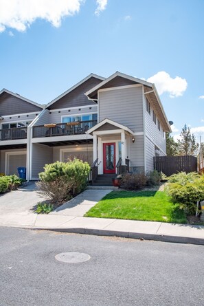 Townhome, 3 Bedrooms | Exterior - Taft At Old Mill 3 Bedroom Townhouse (Bend)