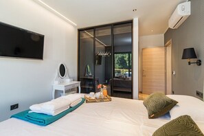 5 Schlafzimmer, Bügeleisen/Bügelbrett, WLAN, Bettwäsche