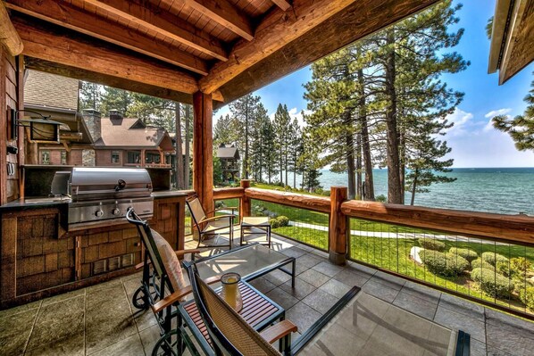 Property grounds - Premium Lakefront Getaway w/ Hot Tub & Pool Near Heavenly | SS14 (South Lake Tahoe)