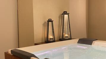 Suite Luxe, 1 chambre, vue mer (Suite Sauvage) | Bain à remous privé