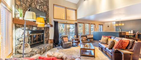 Flat-screen TV, fireplace