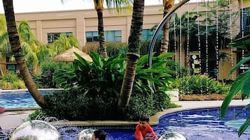 Piscine extérieure