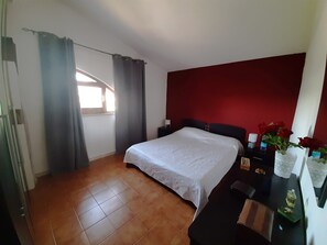 3 chambres, fer et planche à repasser, Wi-Fi