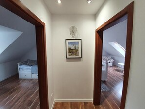 Apartment | Living area | Flat-screen TV