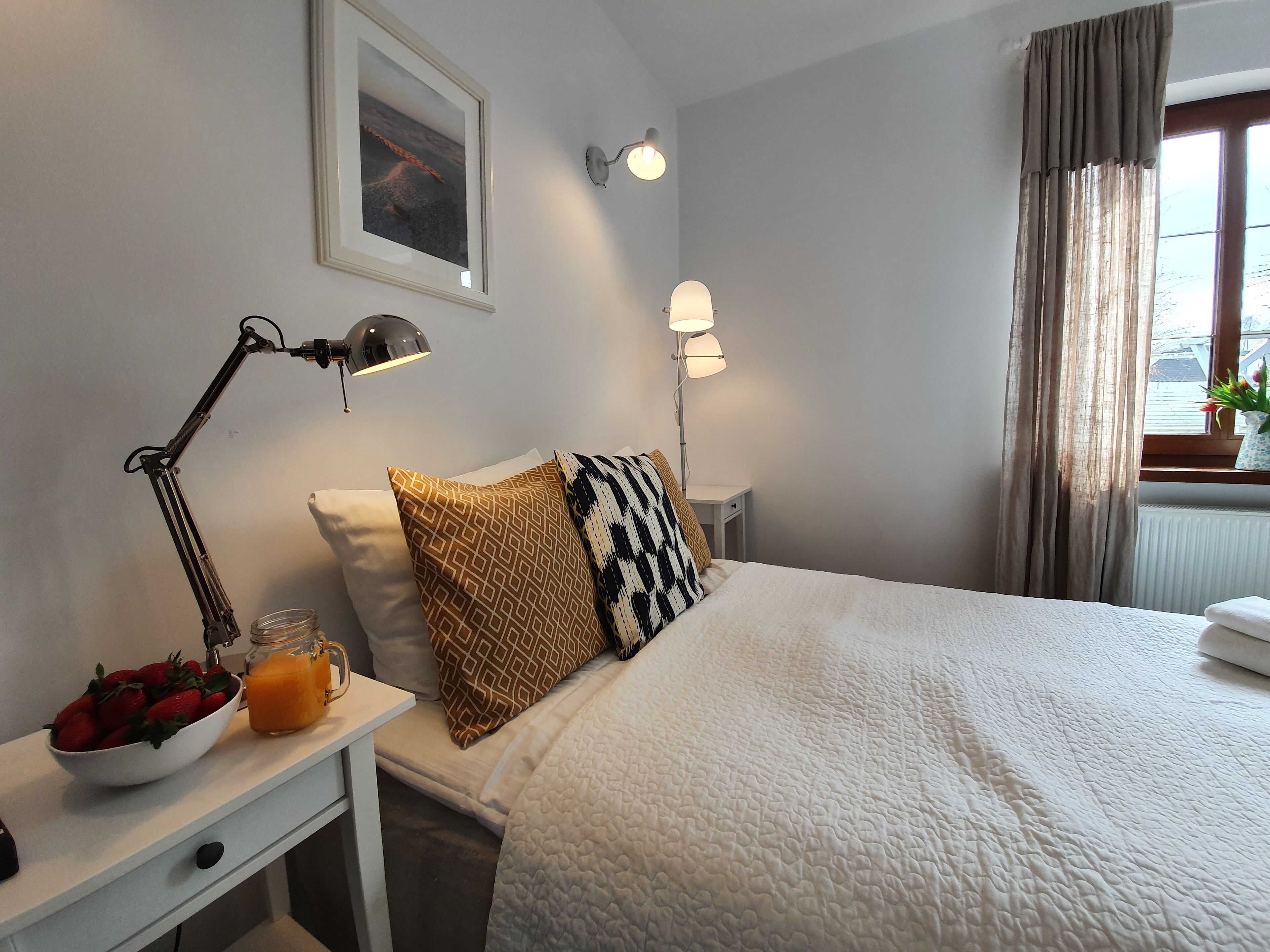 Double Room | Cribs/infant beds, bed sheets