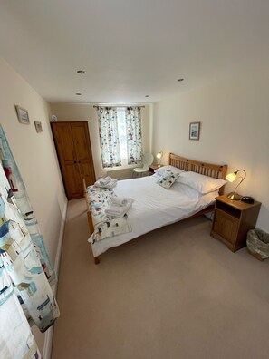 2 soverom, strykejern/-brett, wi-fi og sengetøy