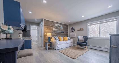 Lakeside Serenity: One-Bedroom Villa