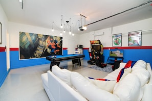 Game room - 1450 Rolling Fairway Drive (Davenport)