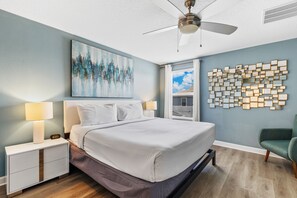 6 bedrooms, laptop workspace, iron/ironing board, bed sheets