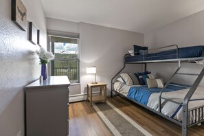 2 chambres, fer et planche Ă repasser, accĂšs Internet, draps fournis